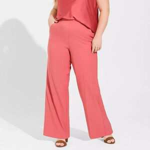 NWT Torrid Pull-On Wide Leg Studio Refined Crepe High-Rise Pant in Size 5T Tall